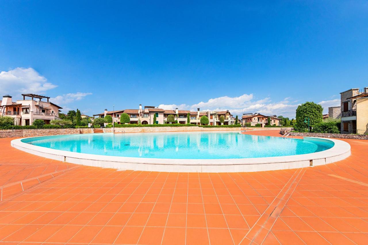 Ferienwohnung La Rocca 2-11 By Wonderful Italy Manerba del Garda Exterior foto